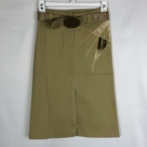 Belted skirt with embroidery design and front slit